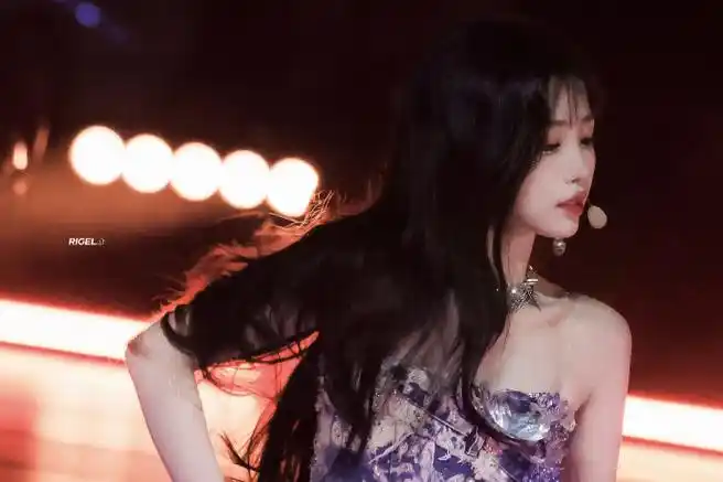 虞书欣爷爷去看the9演唱会了##今日星拍放送