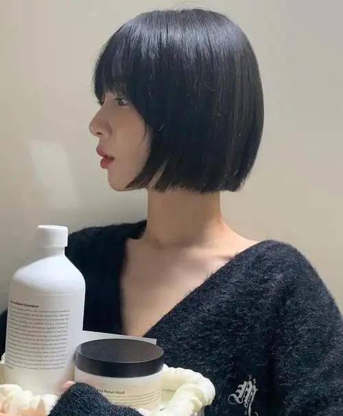 齐脸短发"不烫卷",照样美!