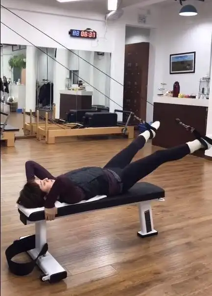 孙俪晒高强度健身视频动作太魔性网友以为要起飞