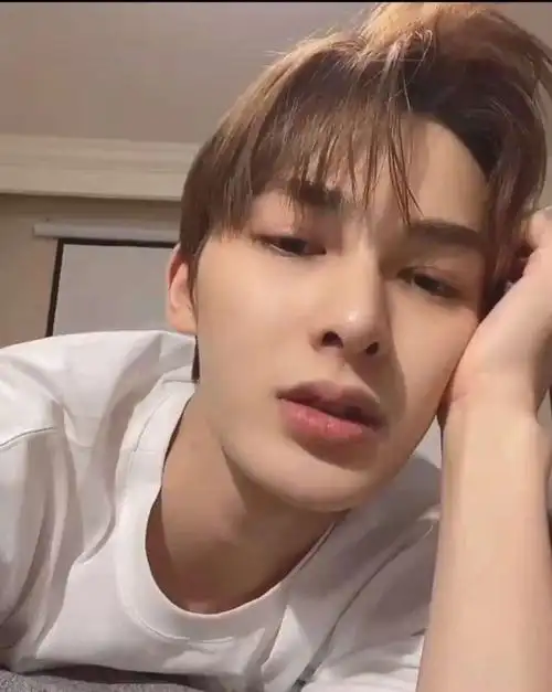 周末安利浓颜素颜傻傻分不清楚朱正廷素颜360度全展示