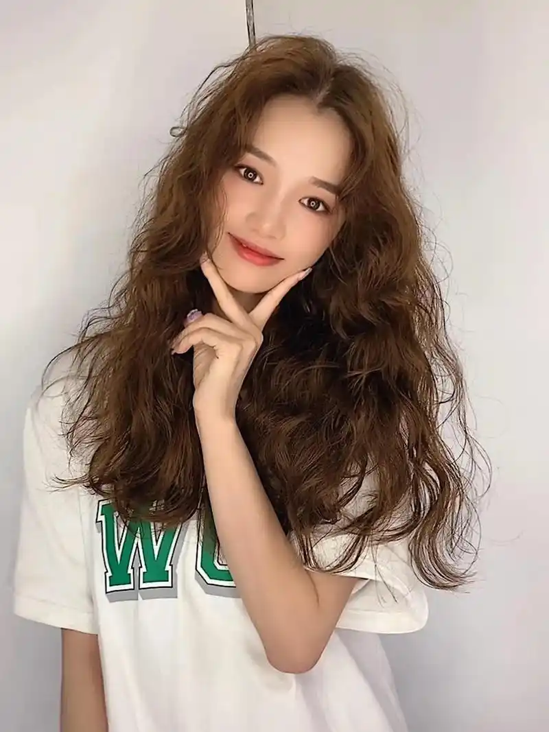 2021公主法式蛋卷来了 中长发女生一定要尝试的发型-公主法式蛋卷