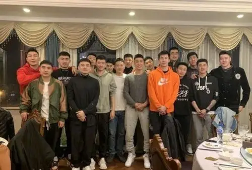 付豪阿尔斯兰回家邹雨宸签北控北京抢雷蒙许钟豪无球可打