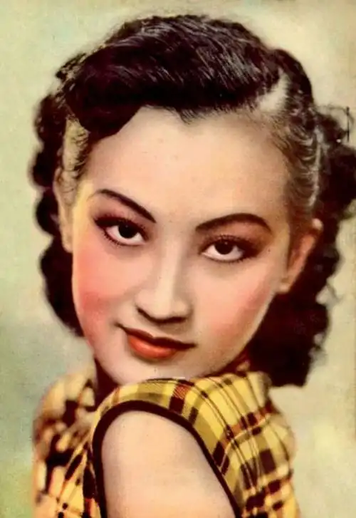 中国最早的两栖明星,上世纪三十年代的电影皇后,金嗓子周旋坎坷的一生