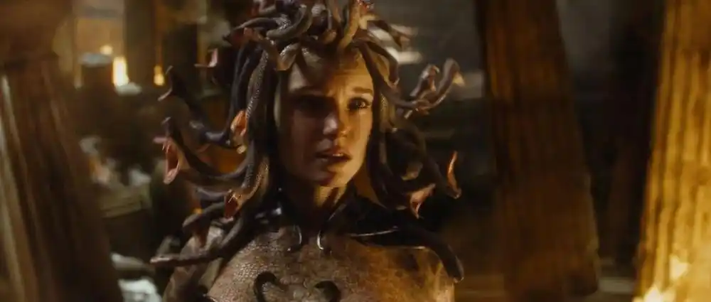 刀塔传奇美杜莎的来历,刀塔美杜莎厉害吗(美杜莎原名) - 就爱上搜服网