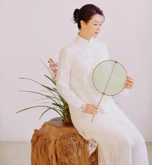 演员邓英(九菊扮演者邓英) - 0319娱乐网