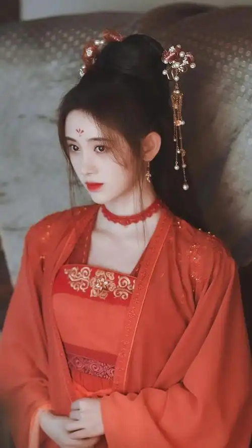 电视剧壁纸:《漂亮书生》鞠婧祎红衣造型高清图片