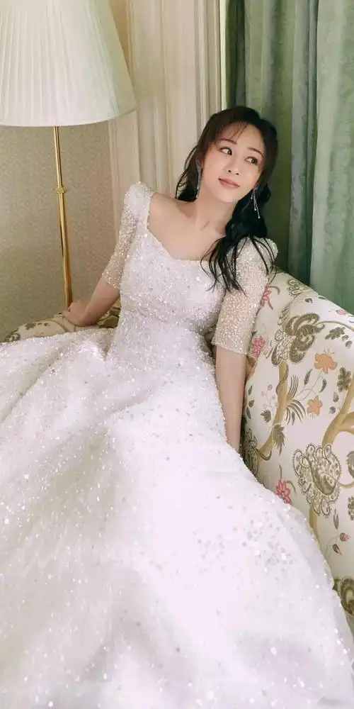 杨紫写真壁纸大全 美女明星杨紫高清壁纸美图(2)