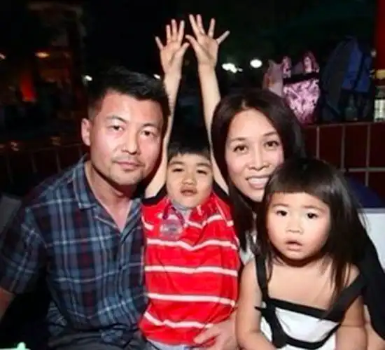 那英丈夫背景强大才华出众能力一流对继子视如己出宠妻如命