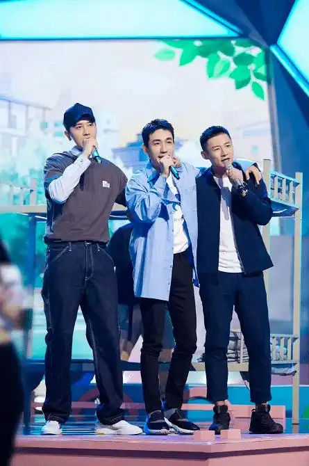 原创67颜值不够身高凑头小肩宽大长腿这8位男星是合照杀手