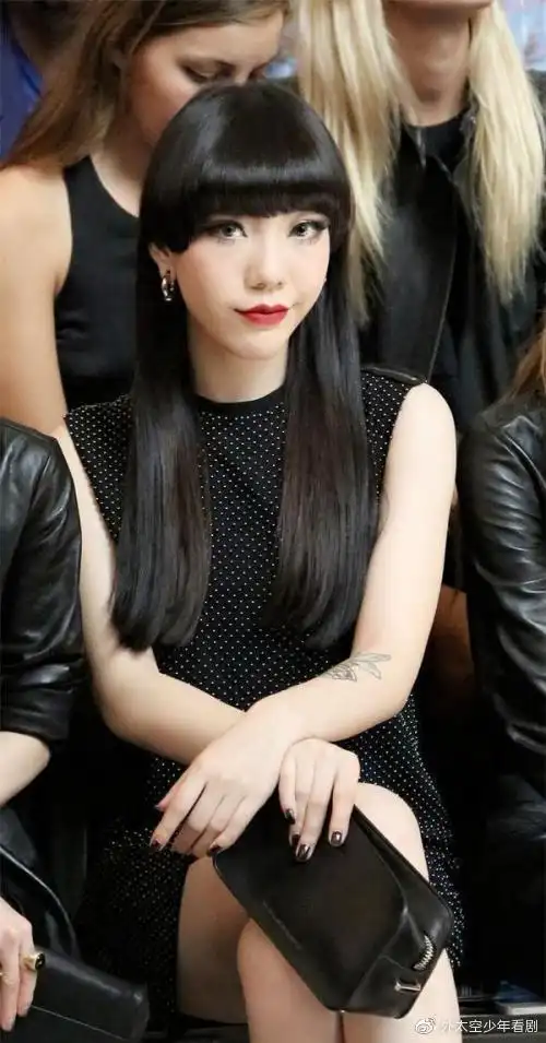 吴莫愁为什么消失了?曾经的代言费高达上亿,如今怎么样?