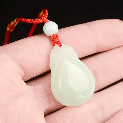 风水阁和田心形吊坠水滴形状玉坠男女项链玉石项坠