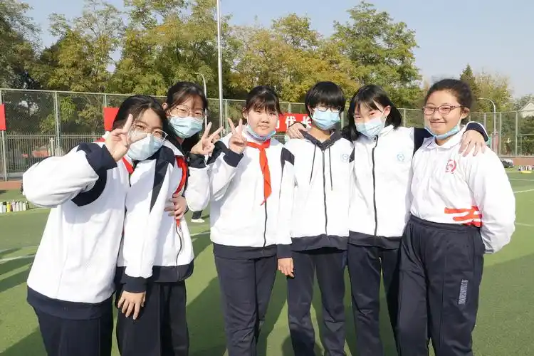 北京育才学校初一2班团建活动掠影