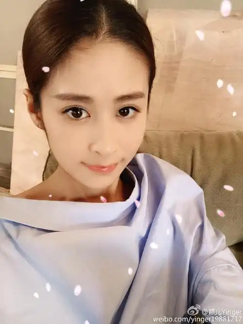 为什么颖儿胖的时候颧骨这么高瘦了颧骨也没了