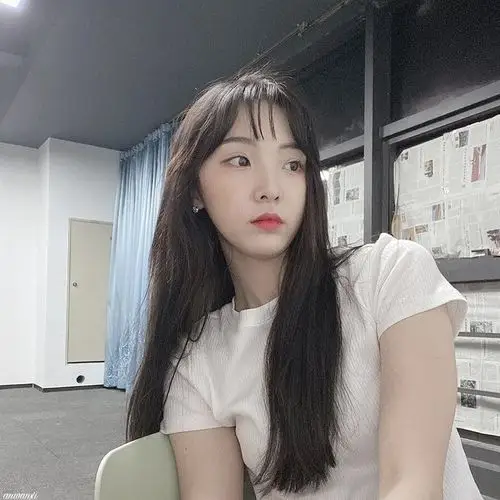 nene郑乃馨#自调拿图看简介