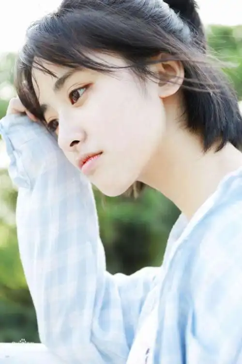 致我们单纯的小美好女主沈月资源炸裂 将演新版流星花园杉菜_看电视剧