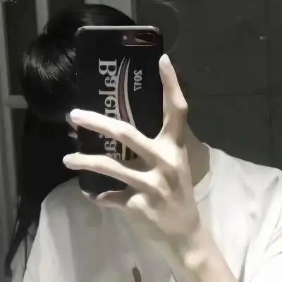 很潮男生手机挡脸头像帅气