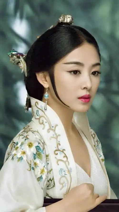 张含韵壁纸一位来自四川的美女