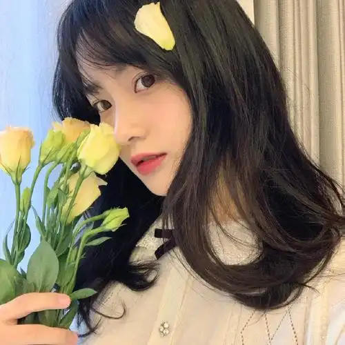 雨天:小清新女头像