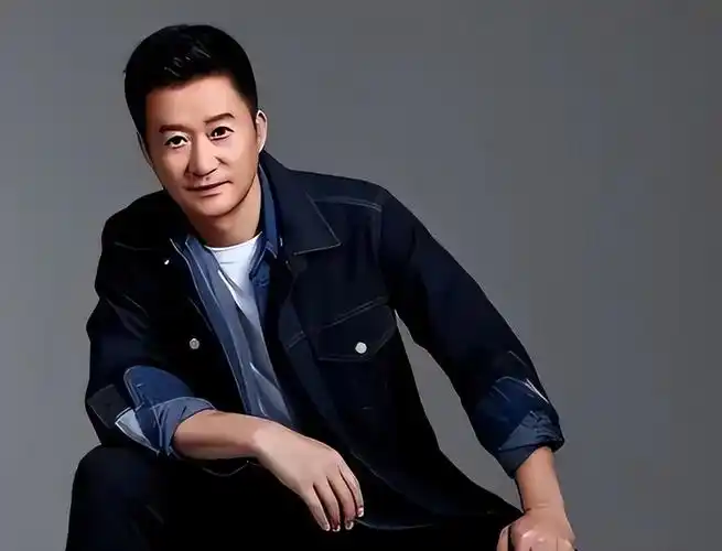 吴京与家人在外国过春节,却被网友痛批:拍爱国电影赚钱去国外花_腾讯