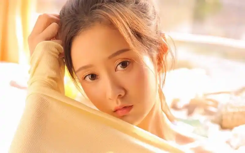 温柔软妹子图片-美女壁纸-高清美女图片-第2图-娟娟壁纸