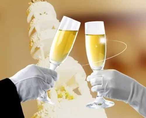 新人喝交杯酒的方式有哪些 洛阳婚庆公司为你盘点