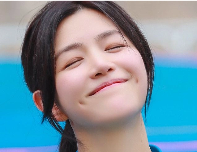 有酒窝的明星:李金铭,陈妍希,佟丽娅,杨紫,林心如,唐嫣