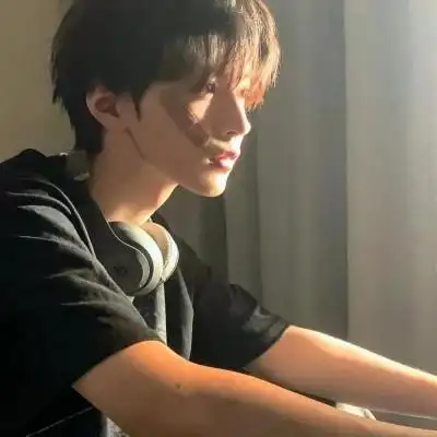 真人男头像帅气冷漠