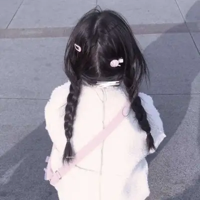 江淮:可爱双马尾背影真人闺蜜女头_微信头像_我要个性网