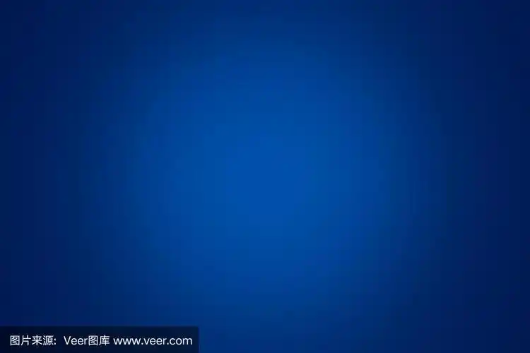 纯蓝色背景,拍摄于晴空无云.