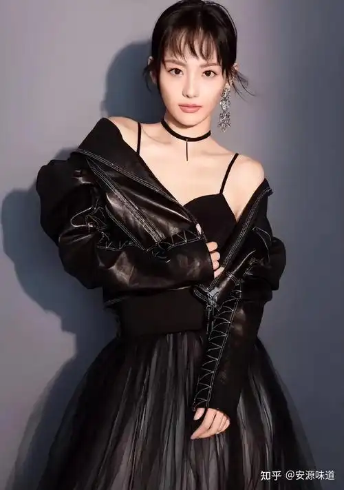 世上绿茶千千万,张嘉倪这种太少见,买超这次遇到顶级玩家