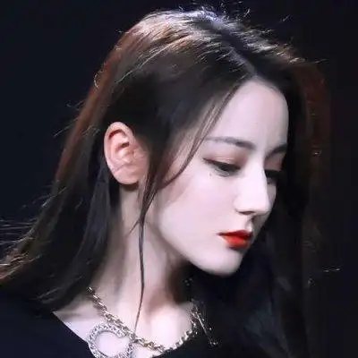 迪丽热巴女头"我爱你只是我的事,与你无关"_女生头像_我要个性网