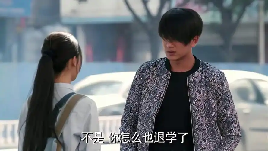 拥抱星星的月亮明月这个笑容太美了让曹阳瞬间心动了