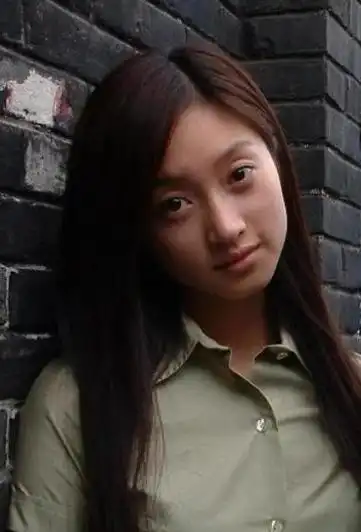 女演员沈佳妮:15年来一直没有红,可她的丈夫却是大红大紫