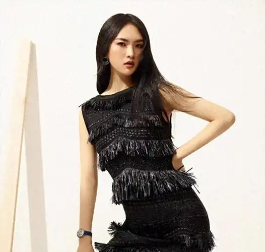 华为小公主姚安娜住着5亿豪宅且有私人飞机却要当明星