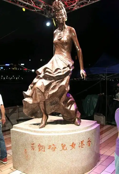 香港的女儿梅艳芳的爱国情怀