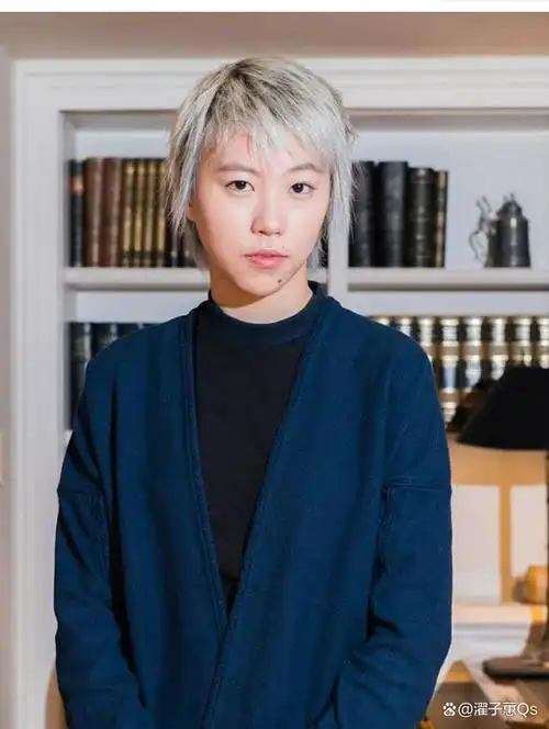 窦靖童妈妈是王菲爸爸是窦唯但我却不敢恋爱结婚