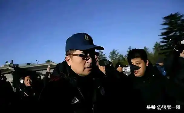 曾经的"毕姥爷",前央视央视主持人毕福剑现状如何