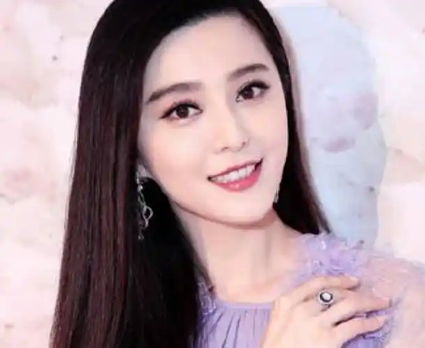 瓜子脸型的五位女星