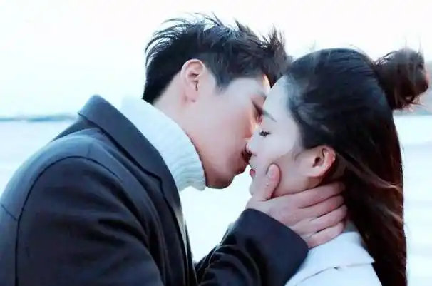 李沁男朋友是谁到底是谁李沁男朋友是谁