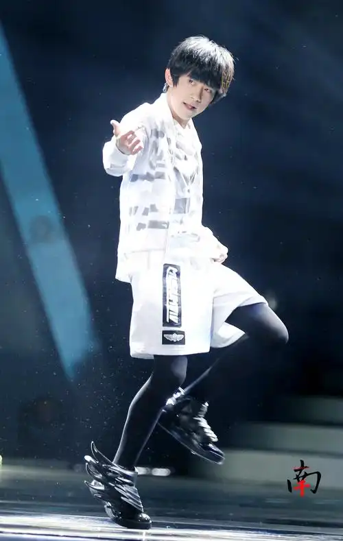 易烊千玺 tfboys易烊千玺 #易烊千玺# #tfboys易烊千玺# #舞蹈担当易