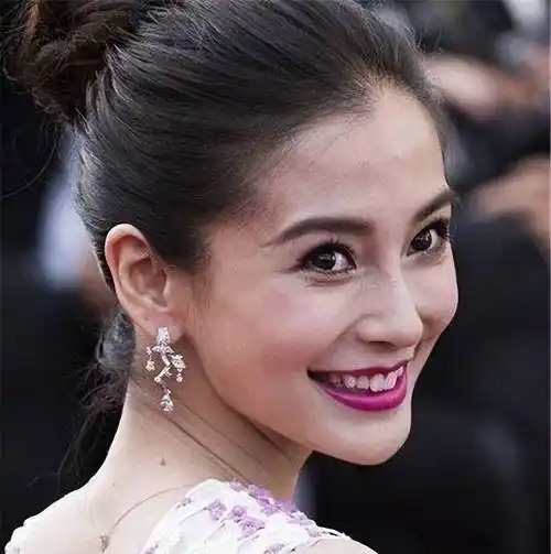 外媒镜头下的国内女星,真实堪比照妖镜,孙俪露怯,刘亦菲扛住了 _明星