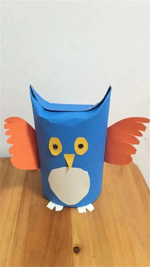 板小别样寒假童心有画板小学子手工作品展