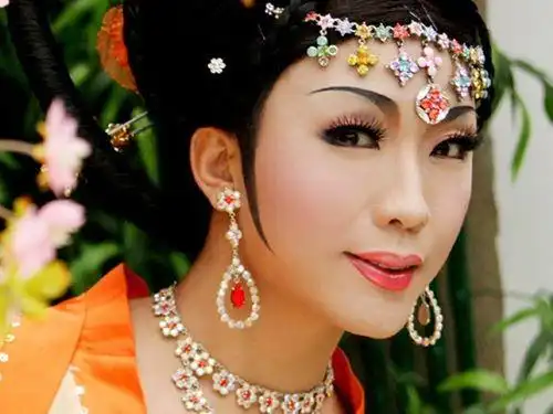 李玉刚自曝皈依佛门:毒袭娱乐圈源于浮躁