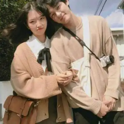 适合00后学生用的情侣头像qq个性校服情侣头像一男一女