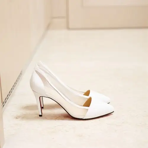 chocleeboutique:renewhite白色牛皮高跟鞋