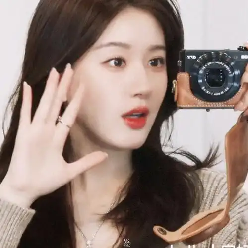 75 赵露思|07    发现不知不觉修成了闺蜜头像#赵露思