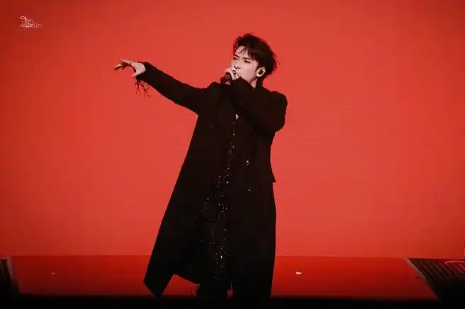 今日星拍放送##严浩翔 十九弥新淬火逐歌##严浩翔 舞台风暴##严浩翔