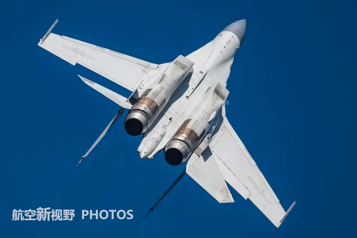 原创三代重战巅峰设计雾都雄鹰歼16战斗机沈飞也能造一流军品