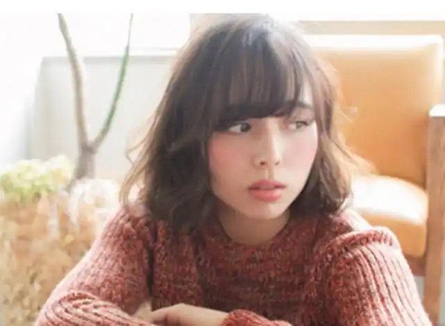 清新女生波波头短发发型