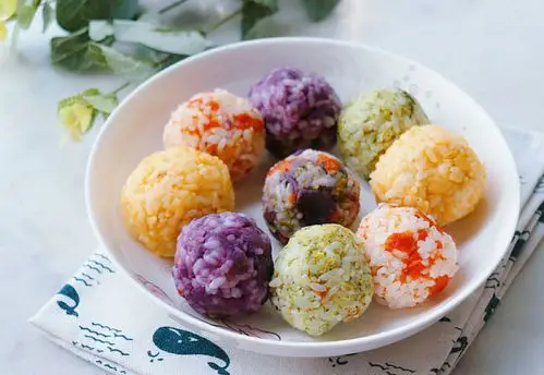 彩色饭团,这周末要做给儿子吃.